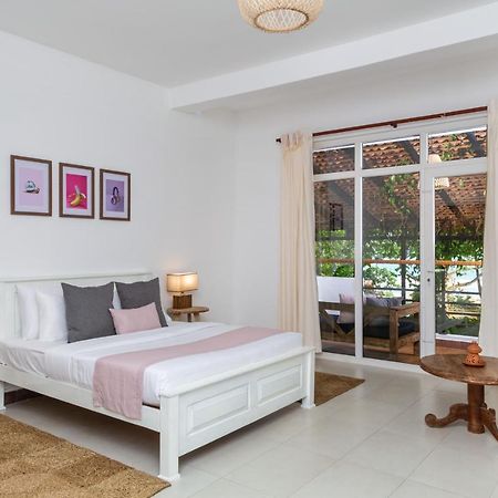 Locale Hotel เวลิกามา ภายนอก รูปภาพ